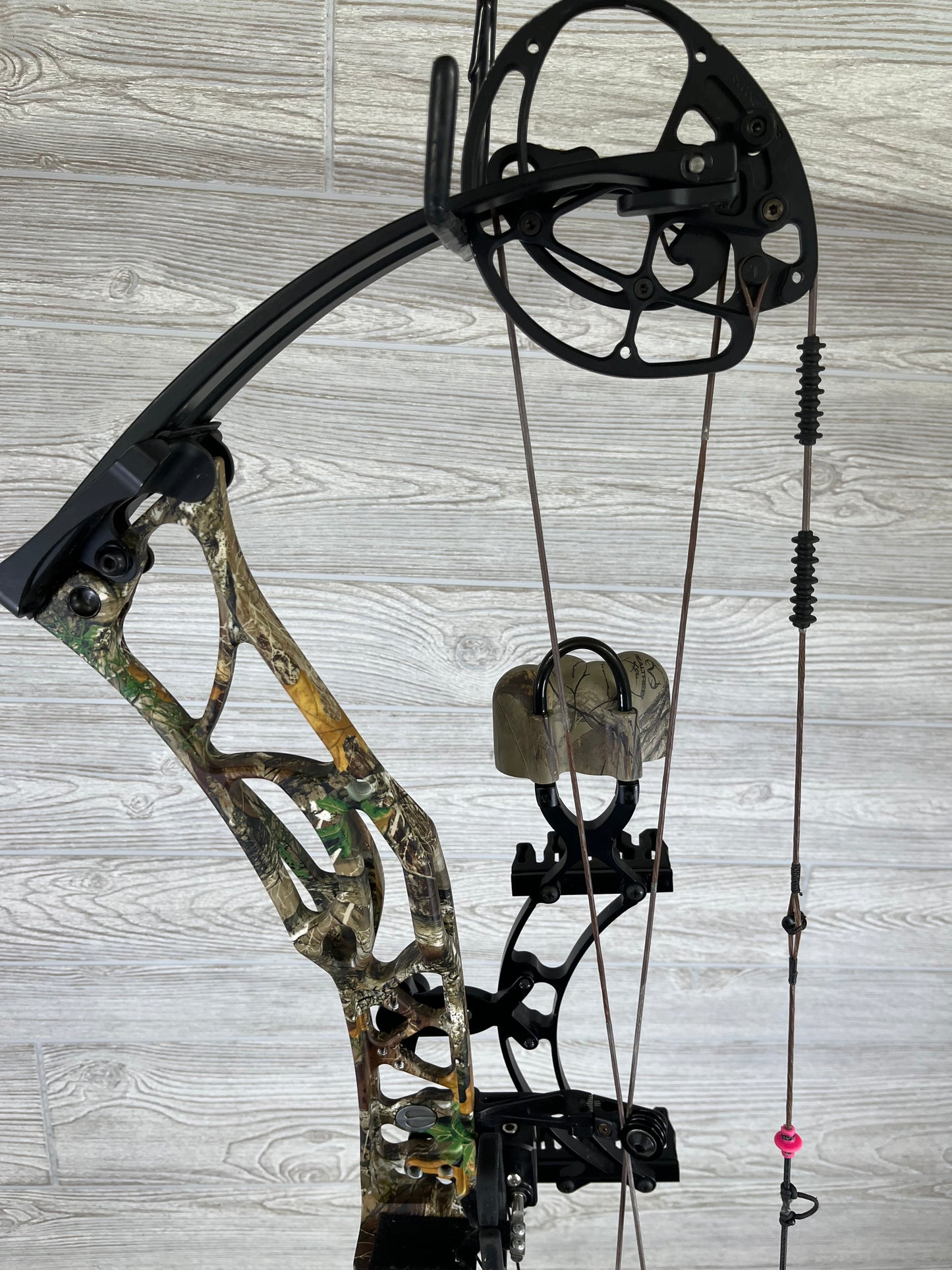 Elite Ritual 35 Package RH 60-70# 25.5-30" Realtree