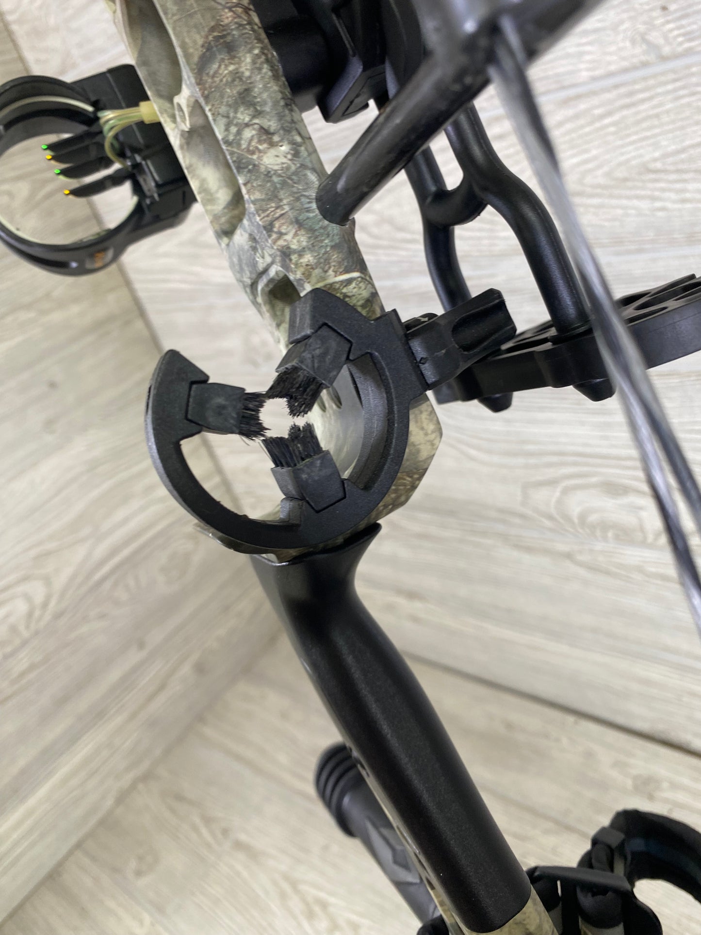 Diamond Outlaw Camo Right Handed Package 50-60#
