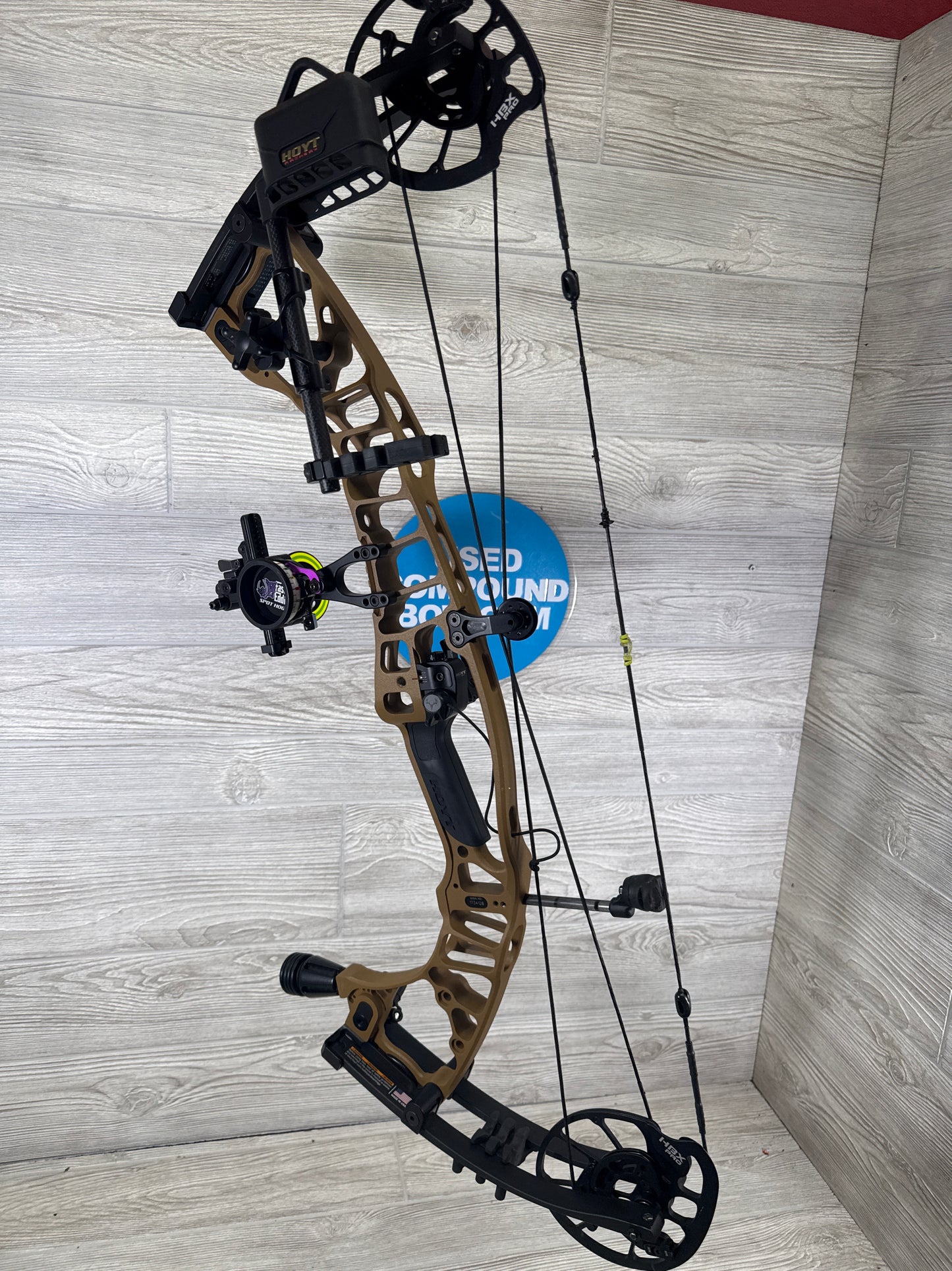 Hoyt VTM 31 Left Hand Burbon package