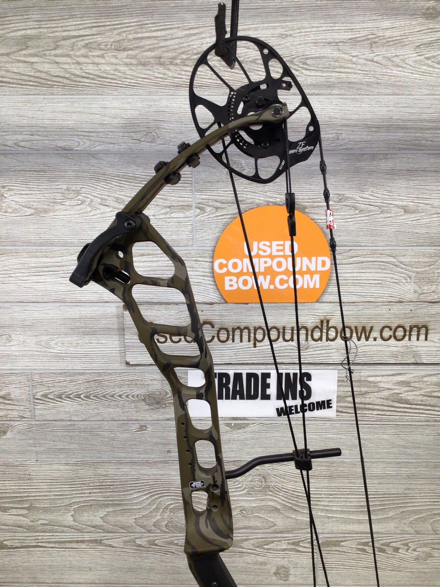 PSE Drive NXT Right Handed 24-31" 60-70lbs Bottomlands Bow