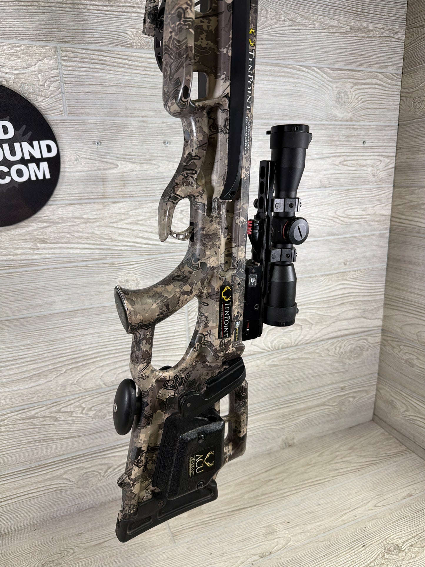 Tenpoint Titan M1 Crossbow Package