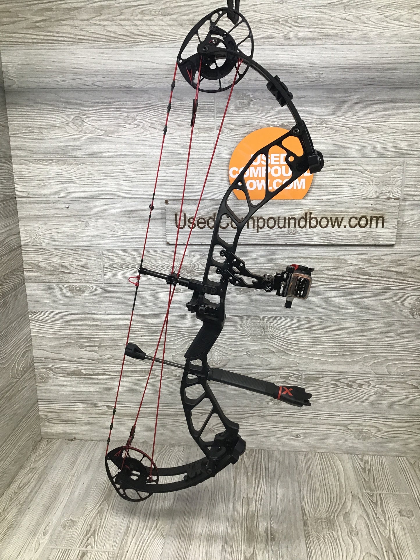 Used PSE OMEN BLACK 70 Right Handed EC2 cam Package