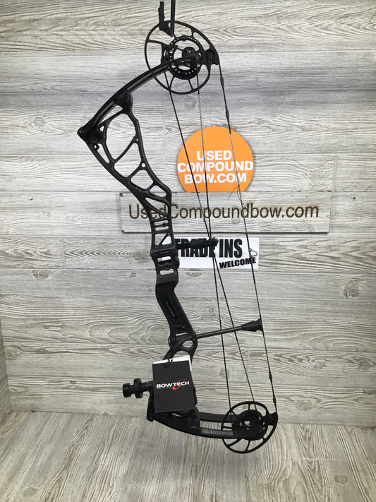 Used Bowtech Alliance 30.5 Right Handed 60-70# Stealth Gray