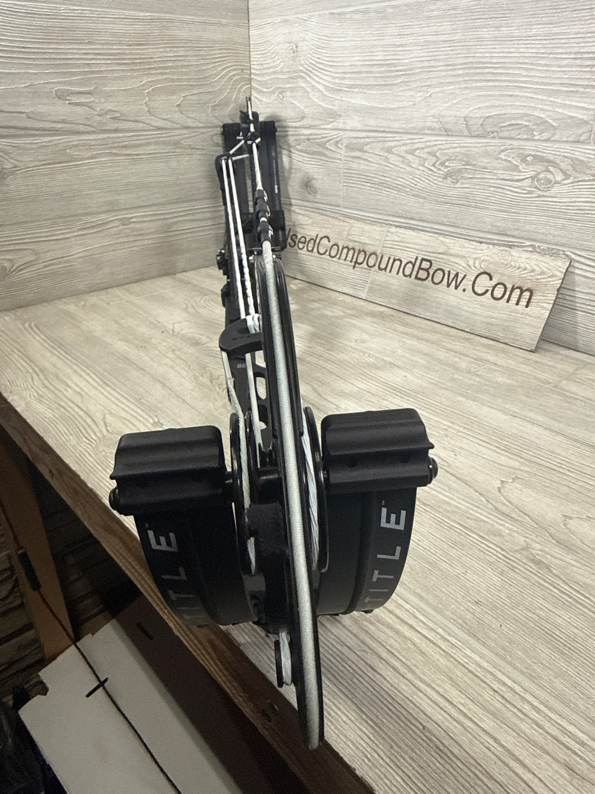 Used Mathews Title 38 (Gen 1) Blackout super clean