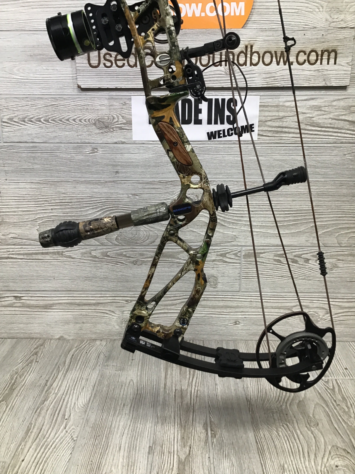 Elite Enkore Package 50-60# RH 26-30" Camo