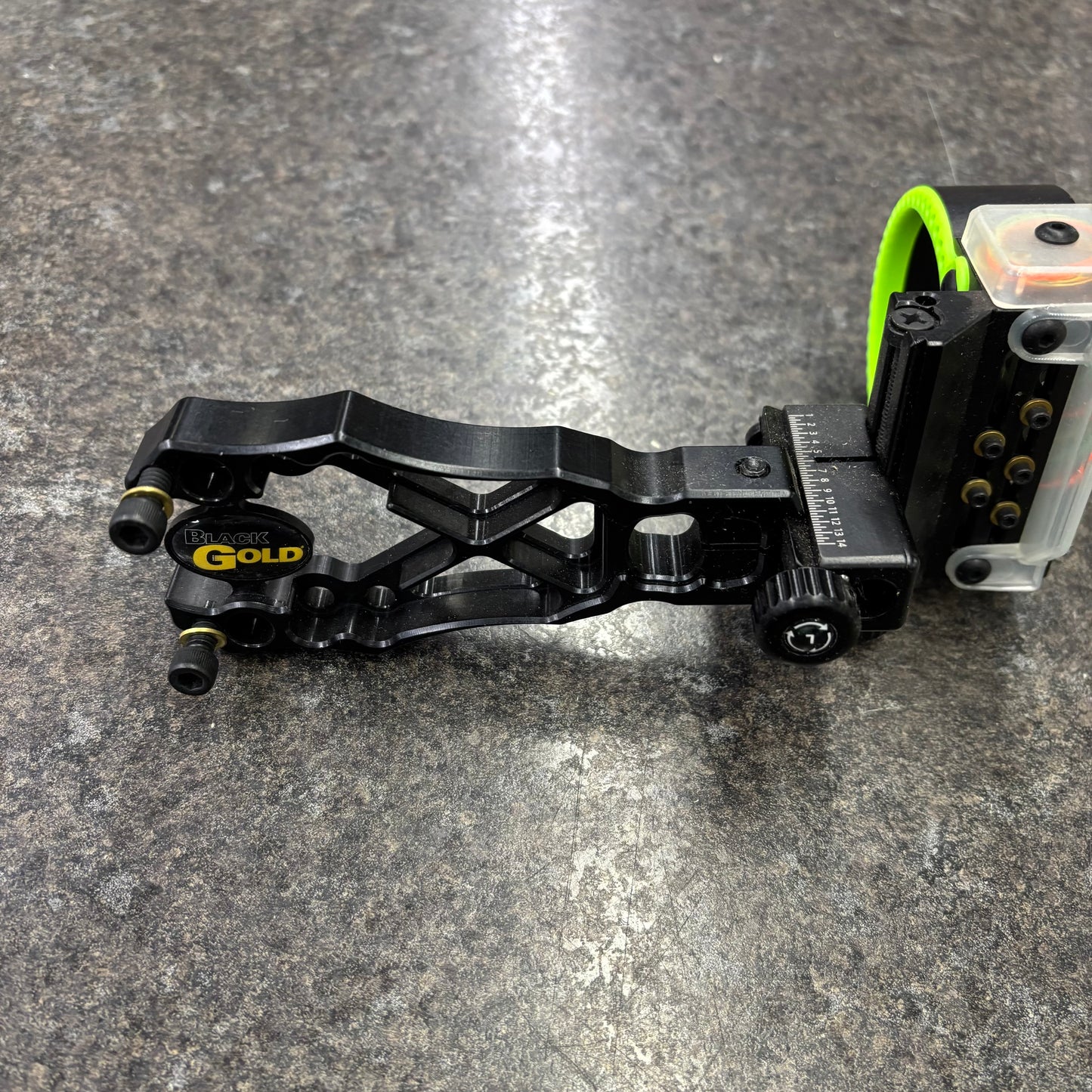 Used Black Gold Widow Maker 5 pin RH sight