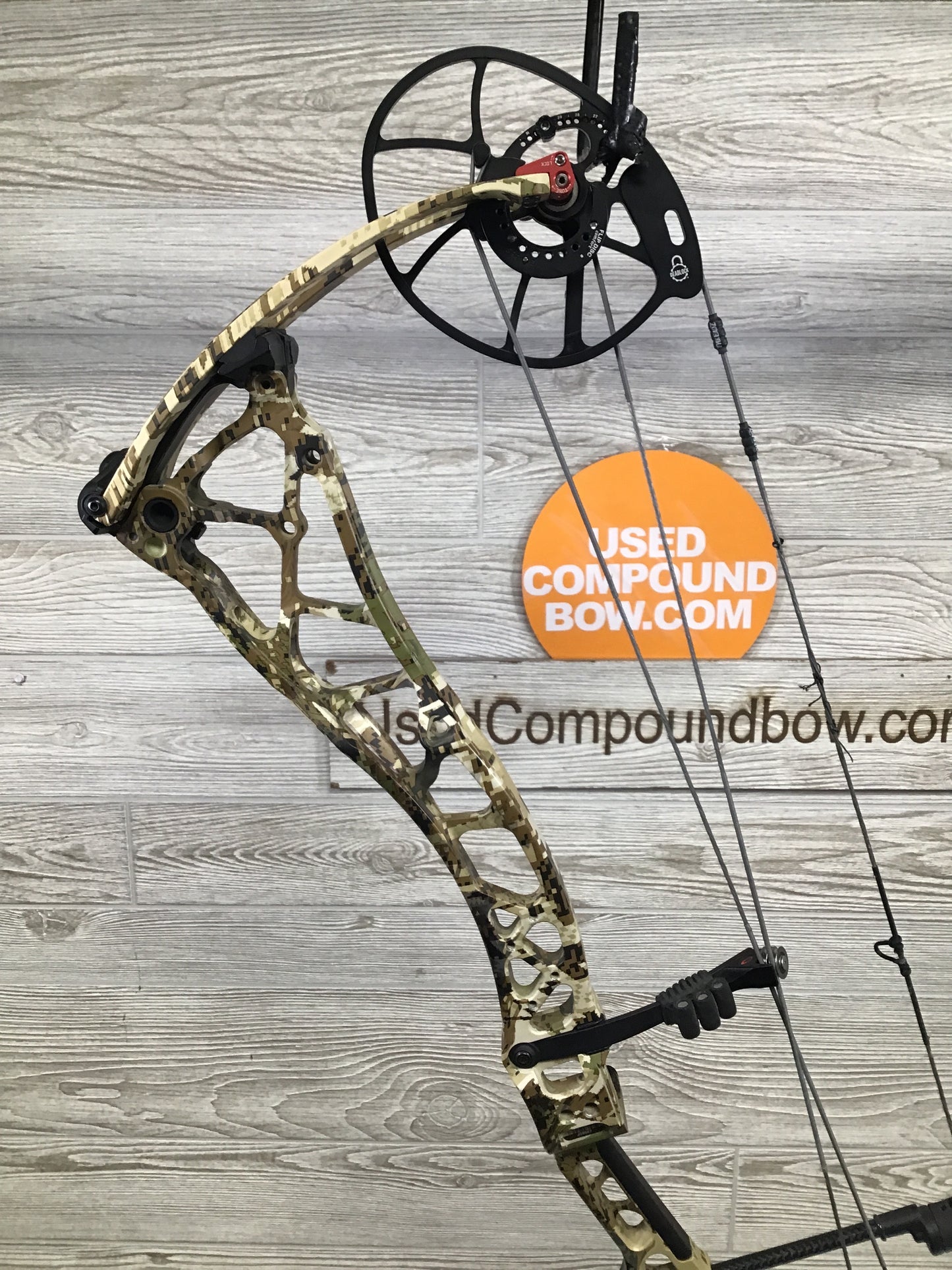 Used Bowtech SS34 Left Handed Subalpine 50-60# 26-31.5"