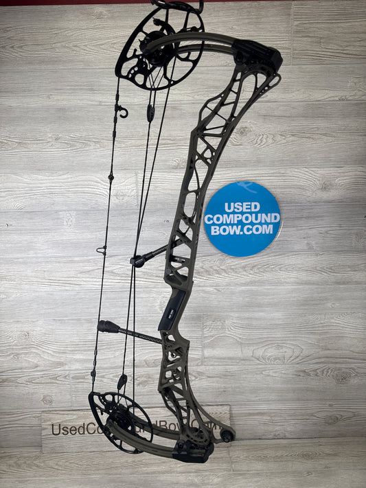 Used Mathews Lift X 29.5 Right Hand Ambush