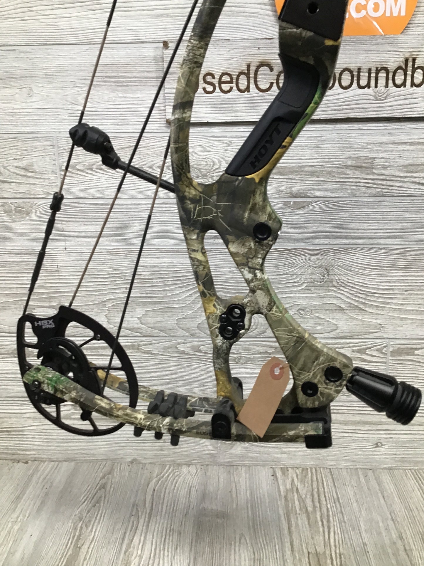Used Hoyt RX-7 Right Hand 60-70# Realtree Edge 25-30"