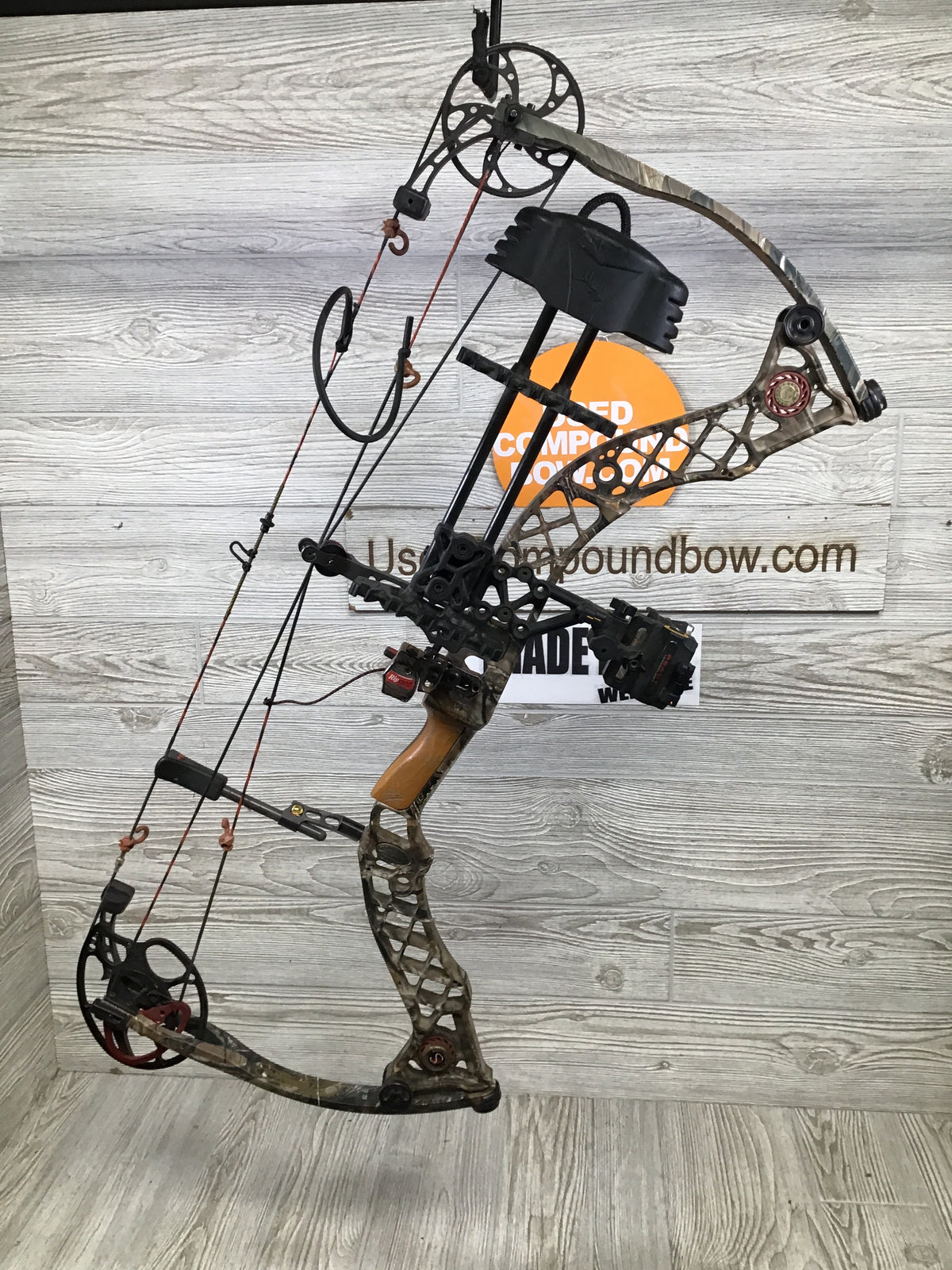 Used Mathews Z7 Right Hand 29" 70# Package