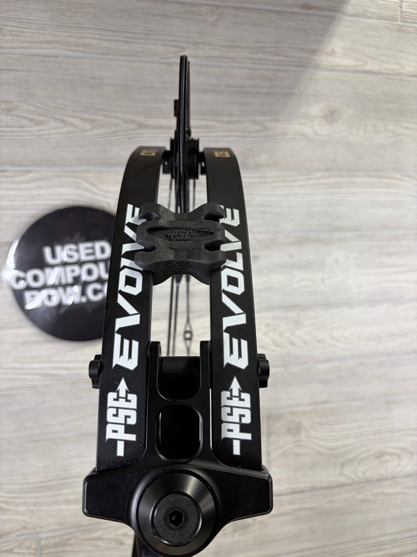 Used PSE Evolve DS 30 24.5-30 Black Right Handed