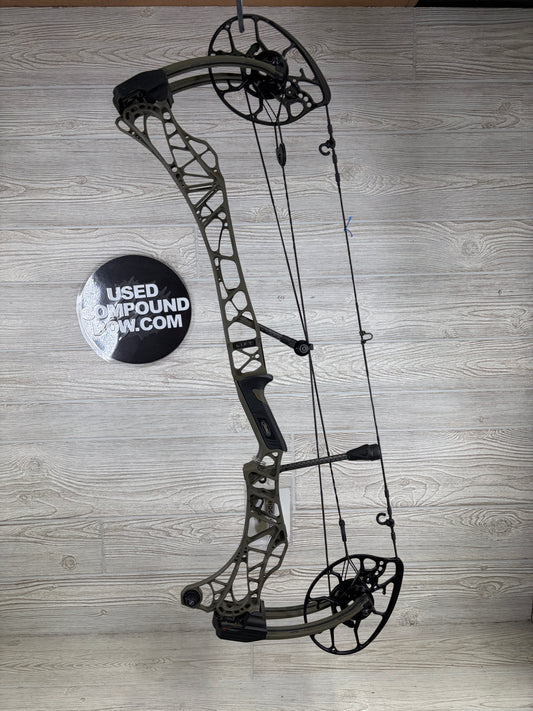 Used Mathews Lift X 29.5 Right Hand Ambush Green