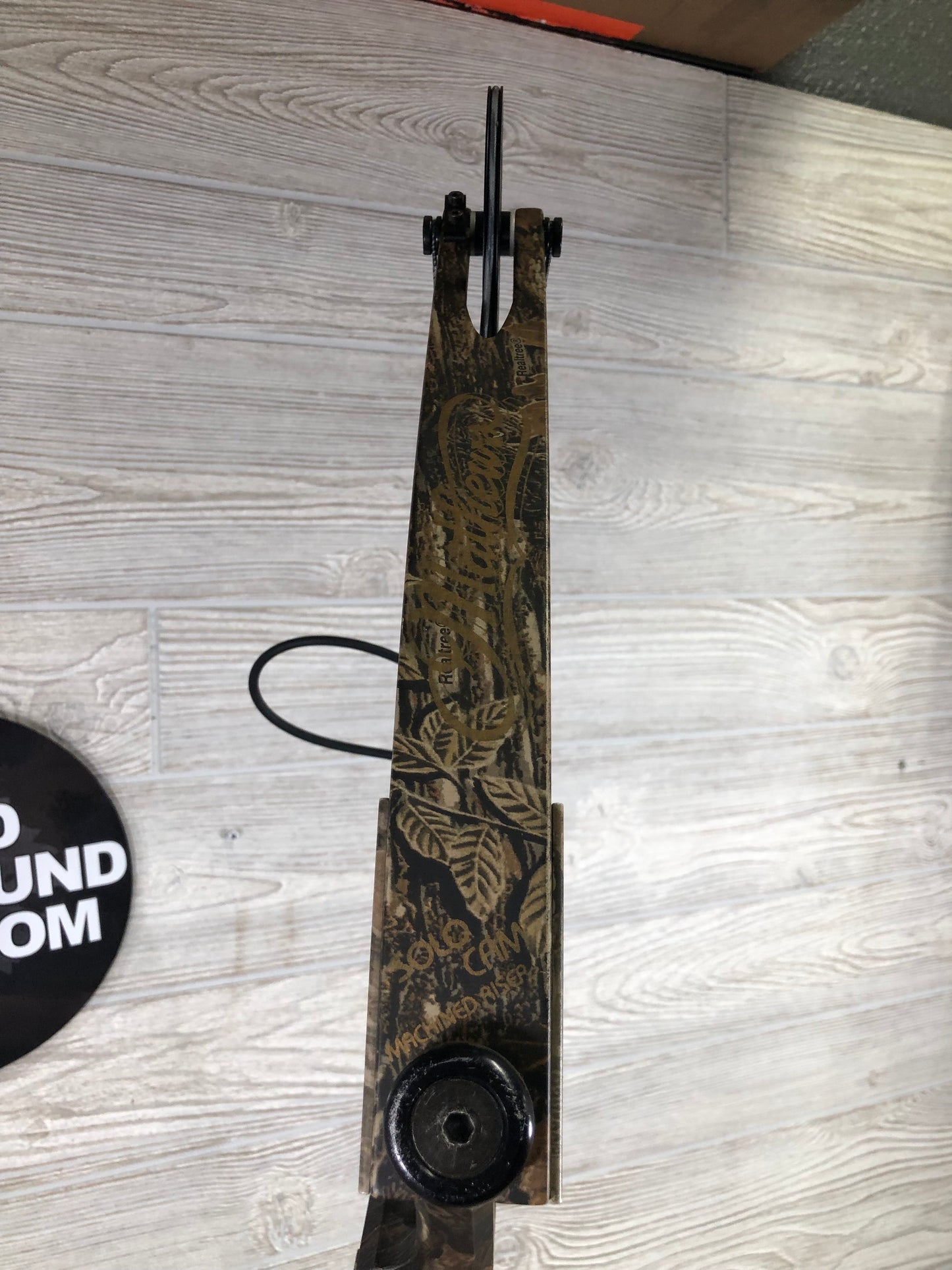 Used Mathews Icon RH 29" 50-60lb Bow Package