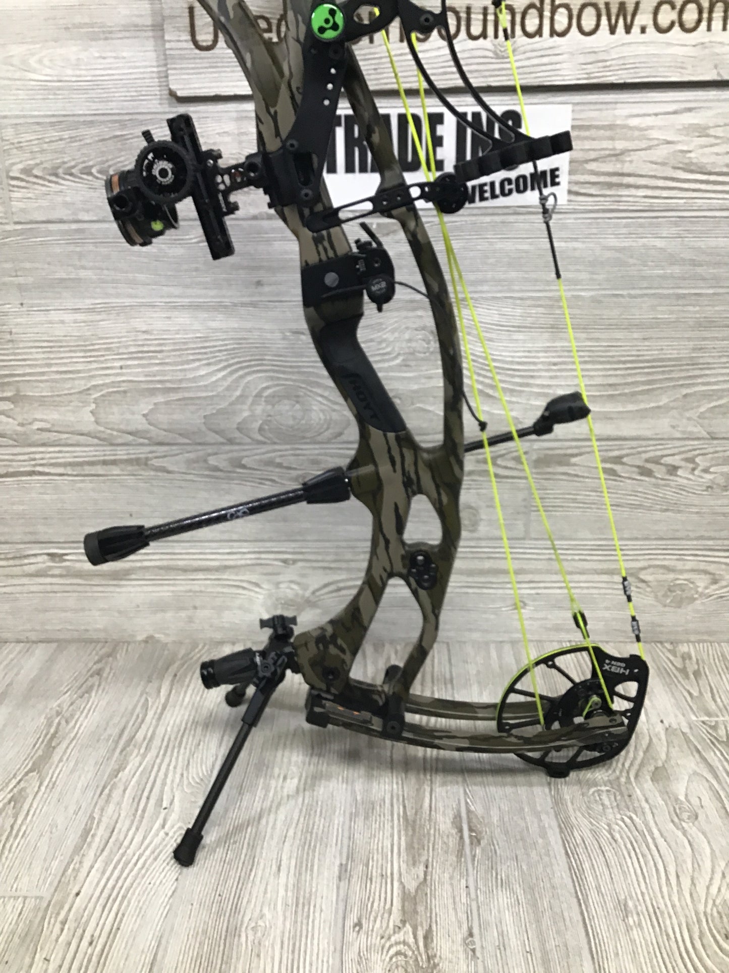 Used Hoyt RX-9 Ultra 28.25-29" 70lb Mossy Oak Bottomland Left Handed package