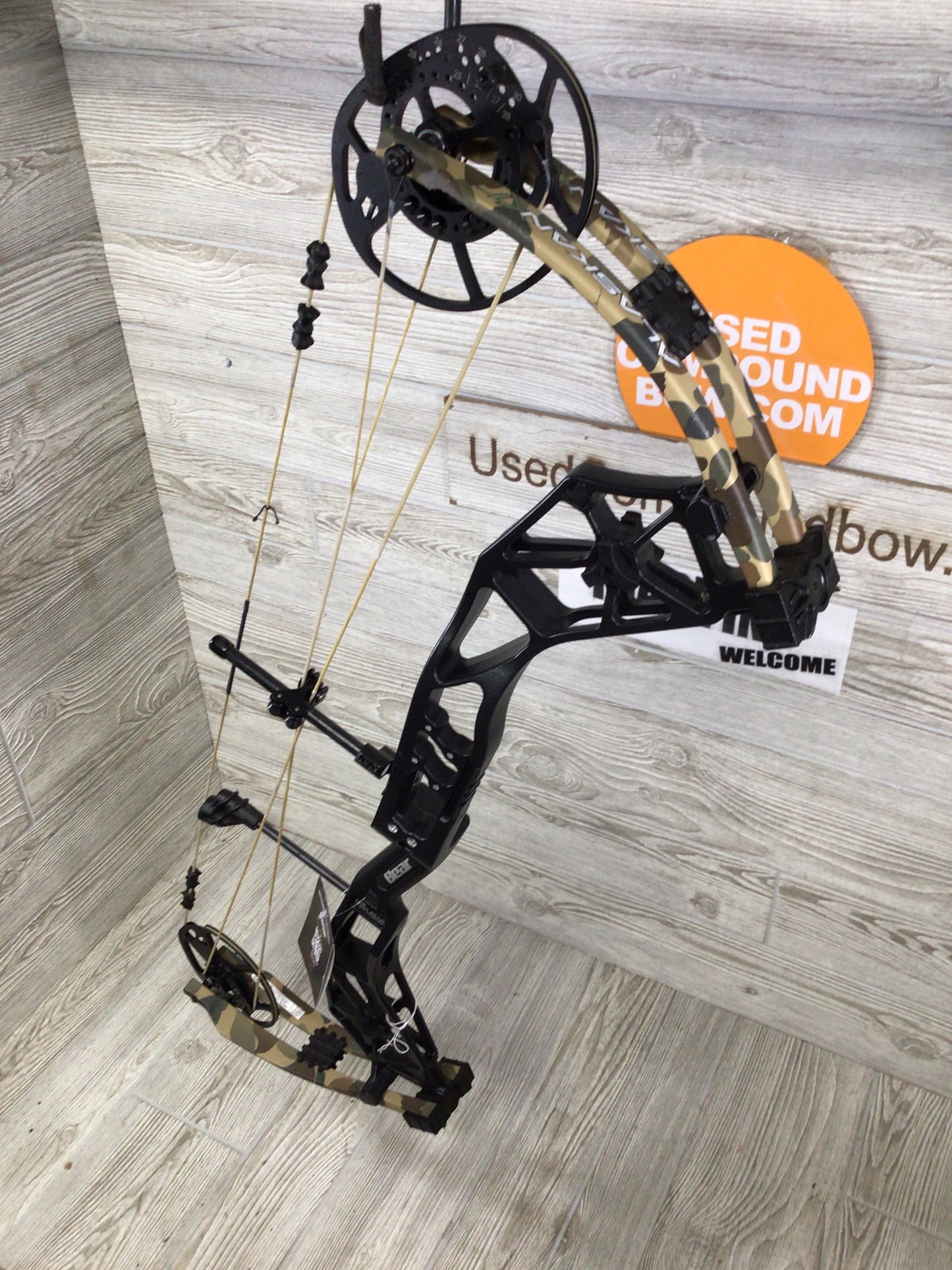 Bear Alaskan XT RH 55-70# Black/Camo