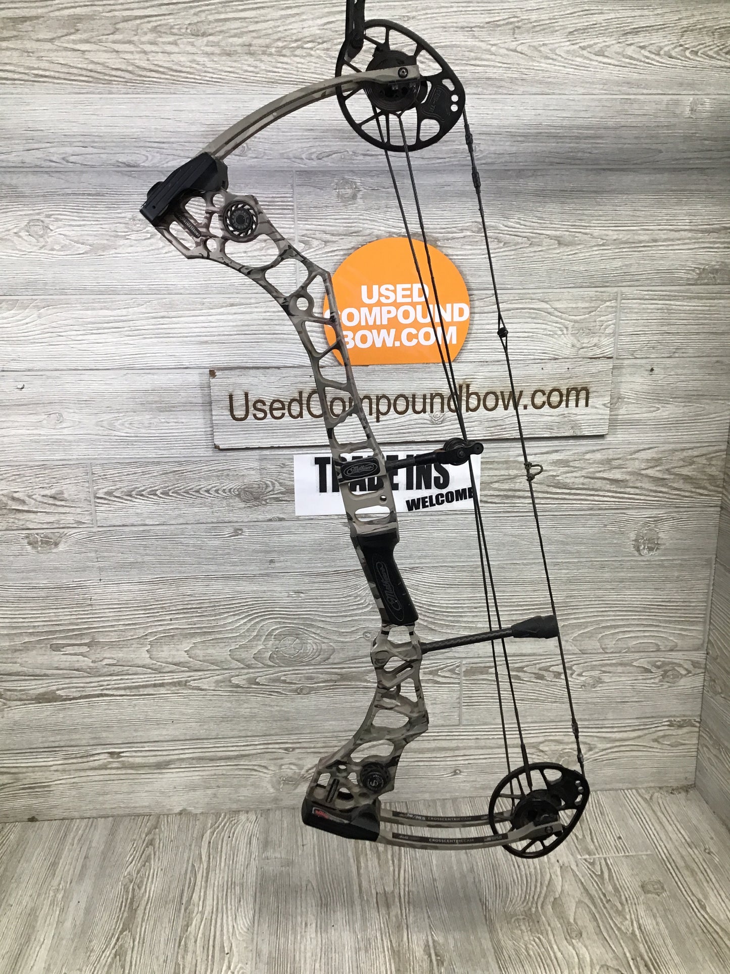Mathews Avail Right Handed Under Armour 40-50 26.5