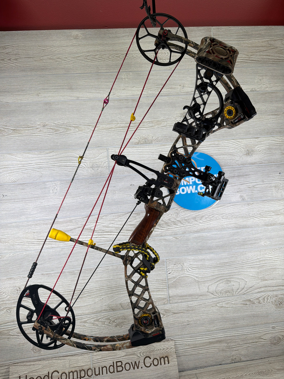 Used Mathews Creed XS 28" 70lb Camo Bow Pkg
