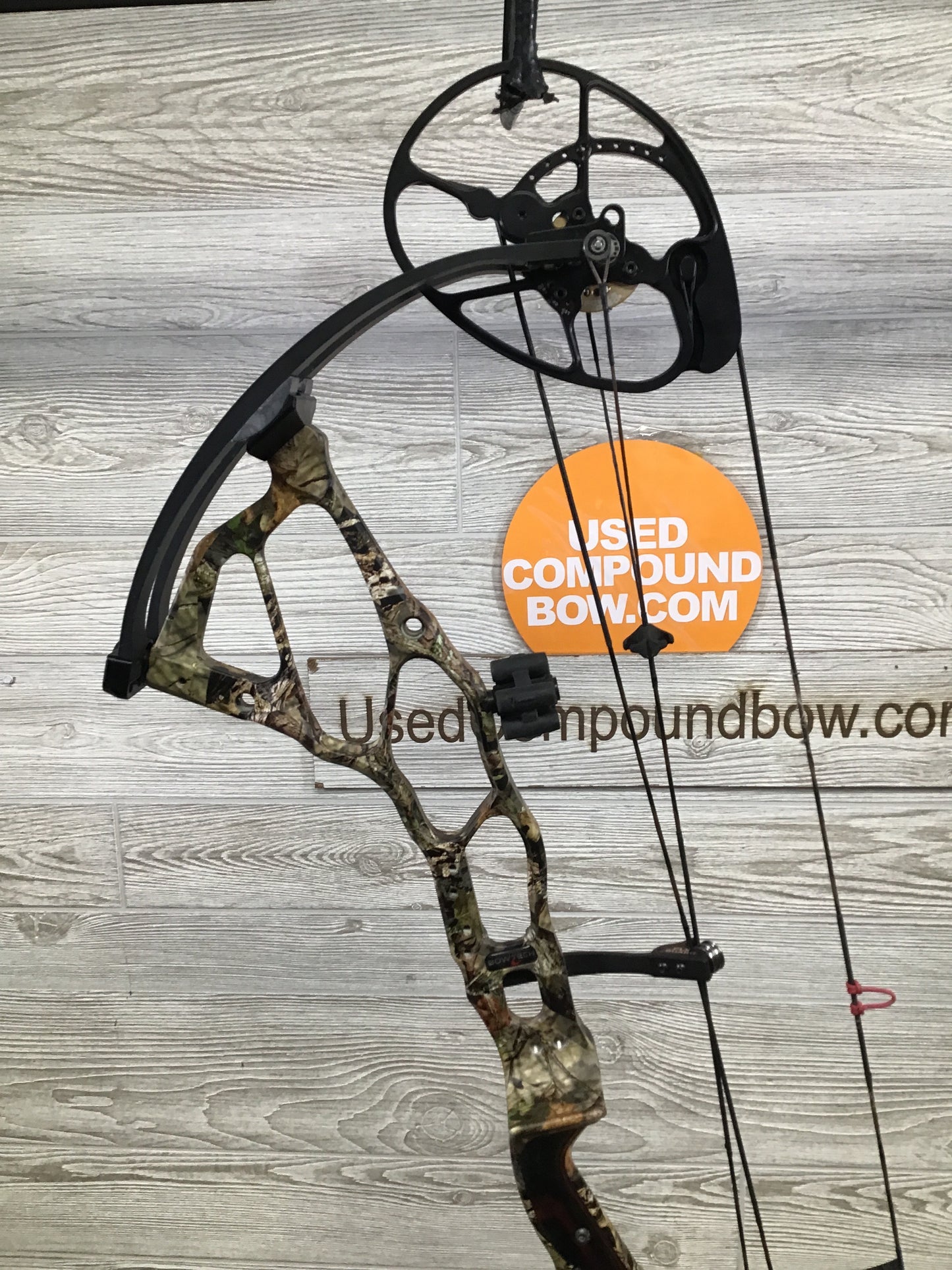 Used Bowtech BTX 31 Right Handed 60-70# Camo