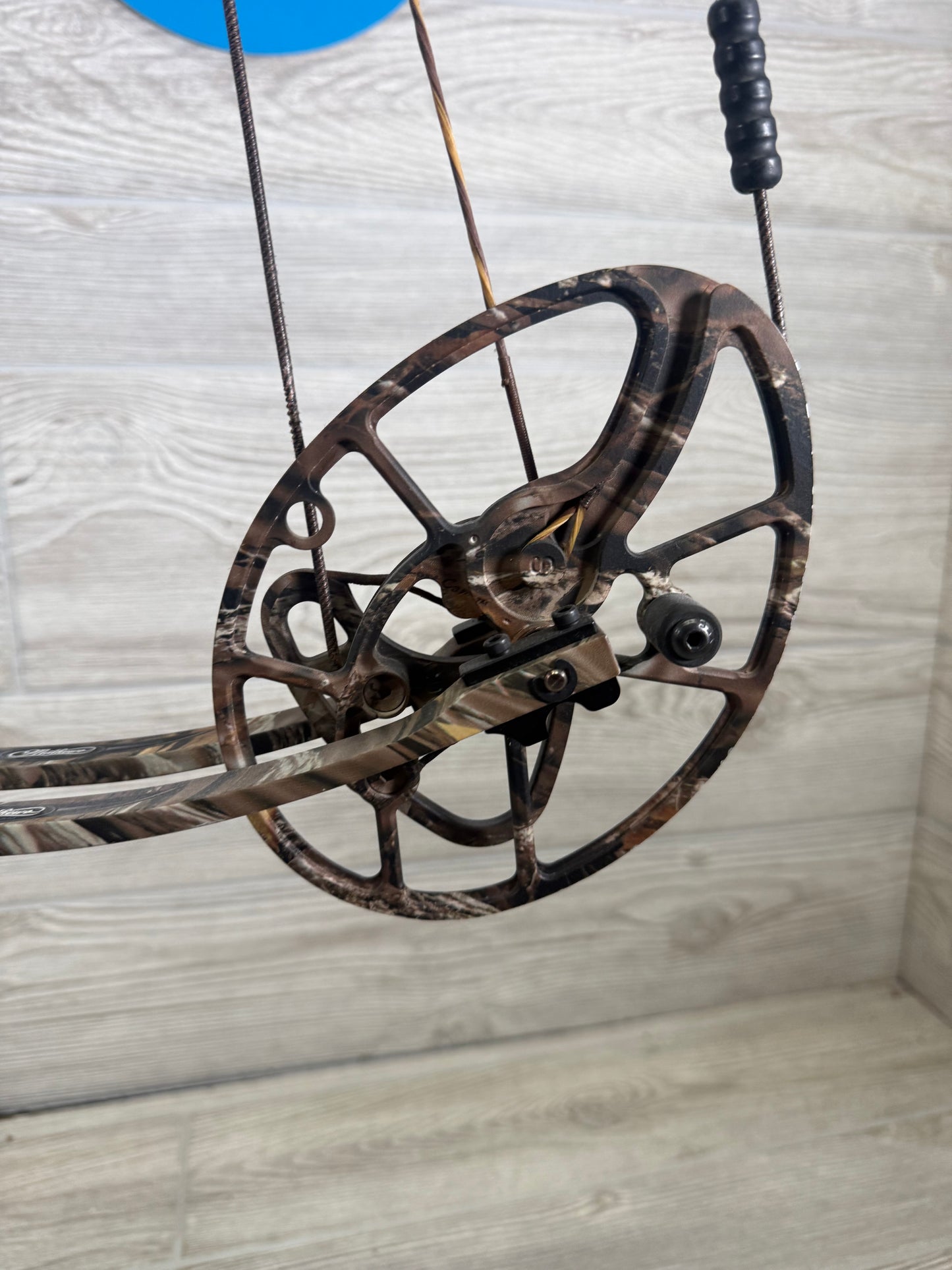 Used Mathews Creed 27.5/60# RH Bow Package