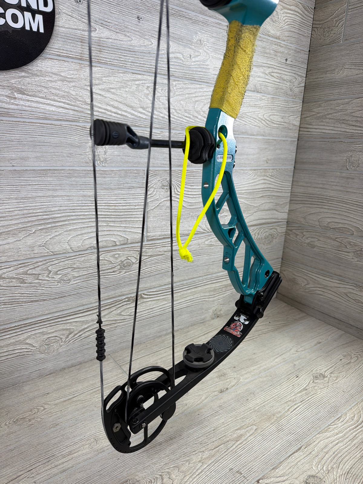 Used Elite Victory 37 Teal Bow 50-60# 28"