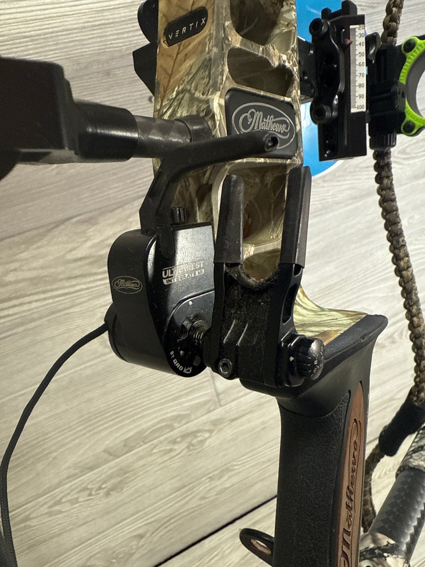Used Mathews Vertix 30.5" 70lb Left Hand Realtree Edge LOADED Bow Pkg