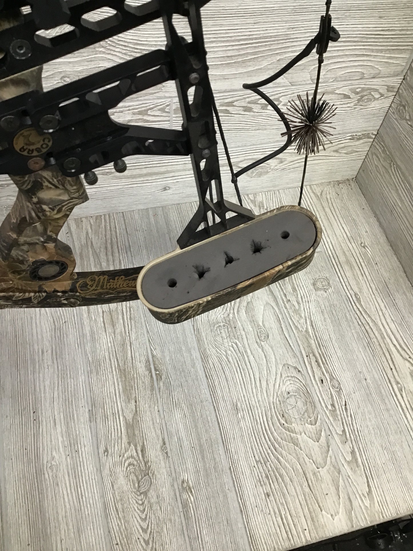 Used Mathews Legacy Right Handed 28 70lb Package