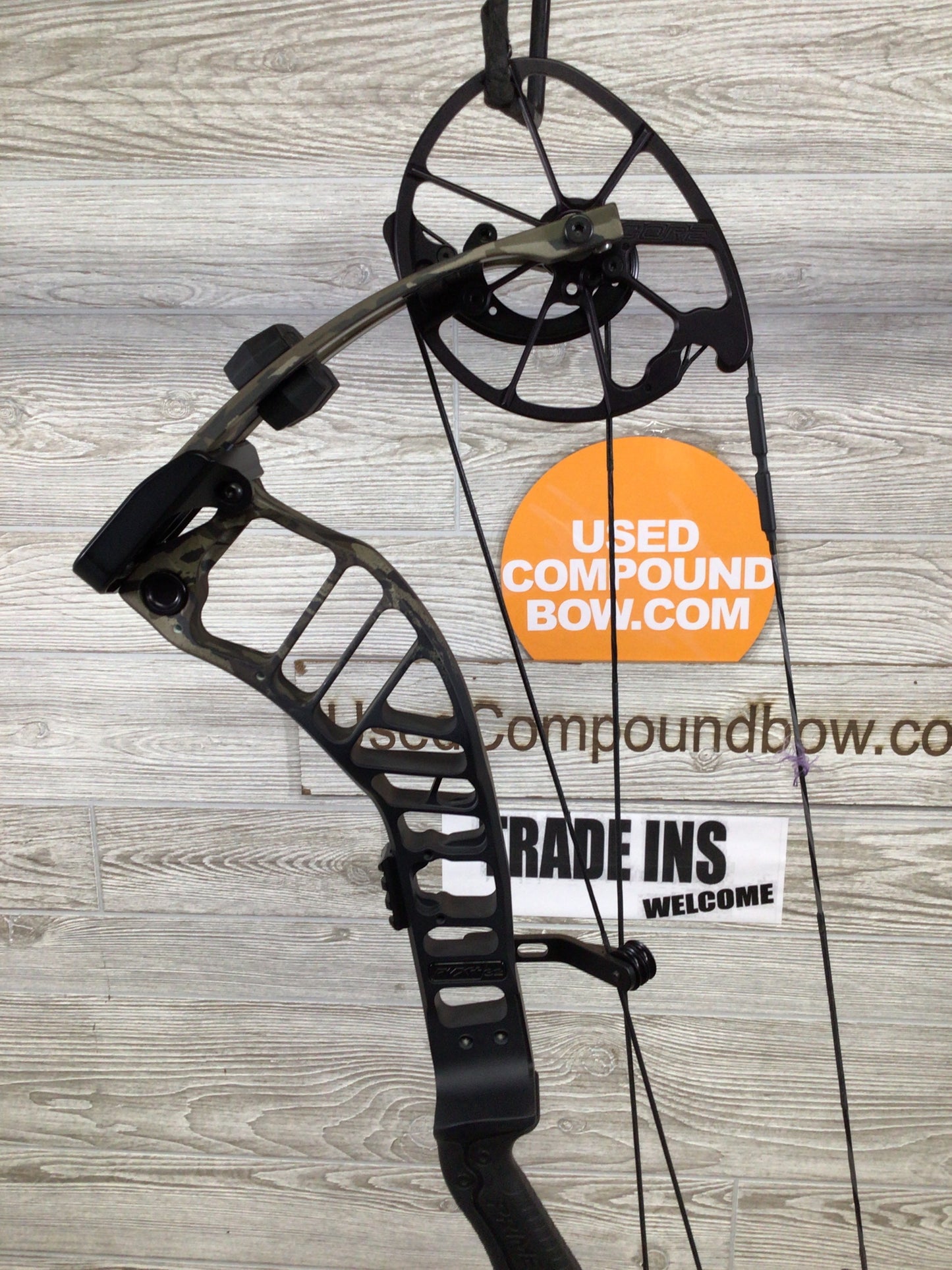 Prime RVX+ 2 Right Handed 60-70# Fade Black- Bottomlands