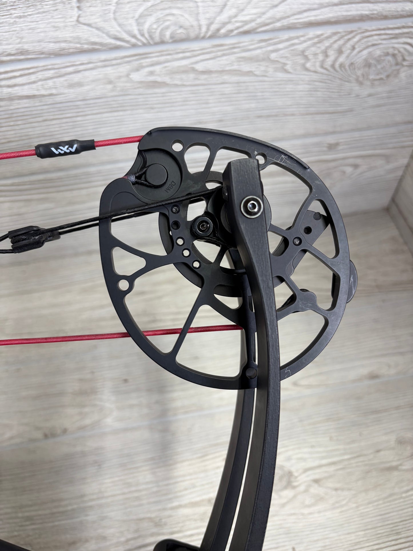 Hoyt RX-9 SD Left Handed 40-50lbs 23"-27" Black Bow