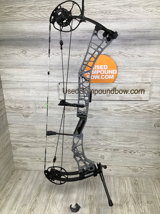 Used Darton Tritech 31 Right Handed Stone Grey W/ Limb Legs