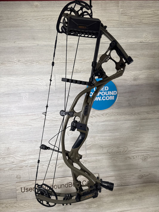 Hoyt RX-5 Ultra Right Handed Wilderness 70lbs 27-32"