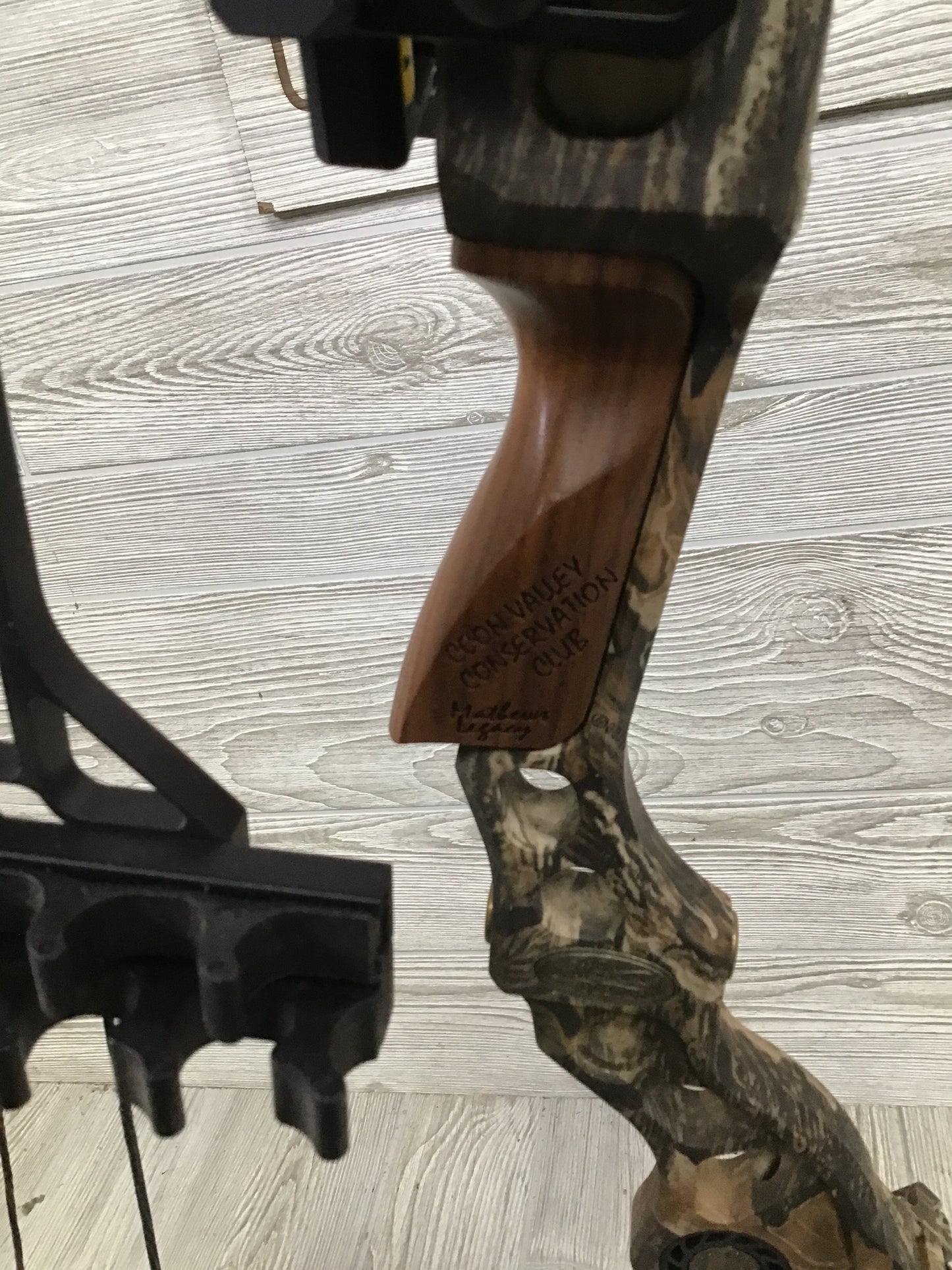 Used Mathews Legacy Right Handed 28 70lb Package