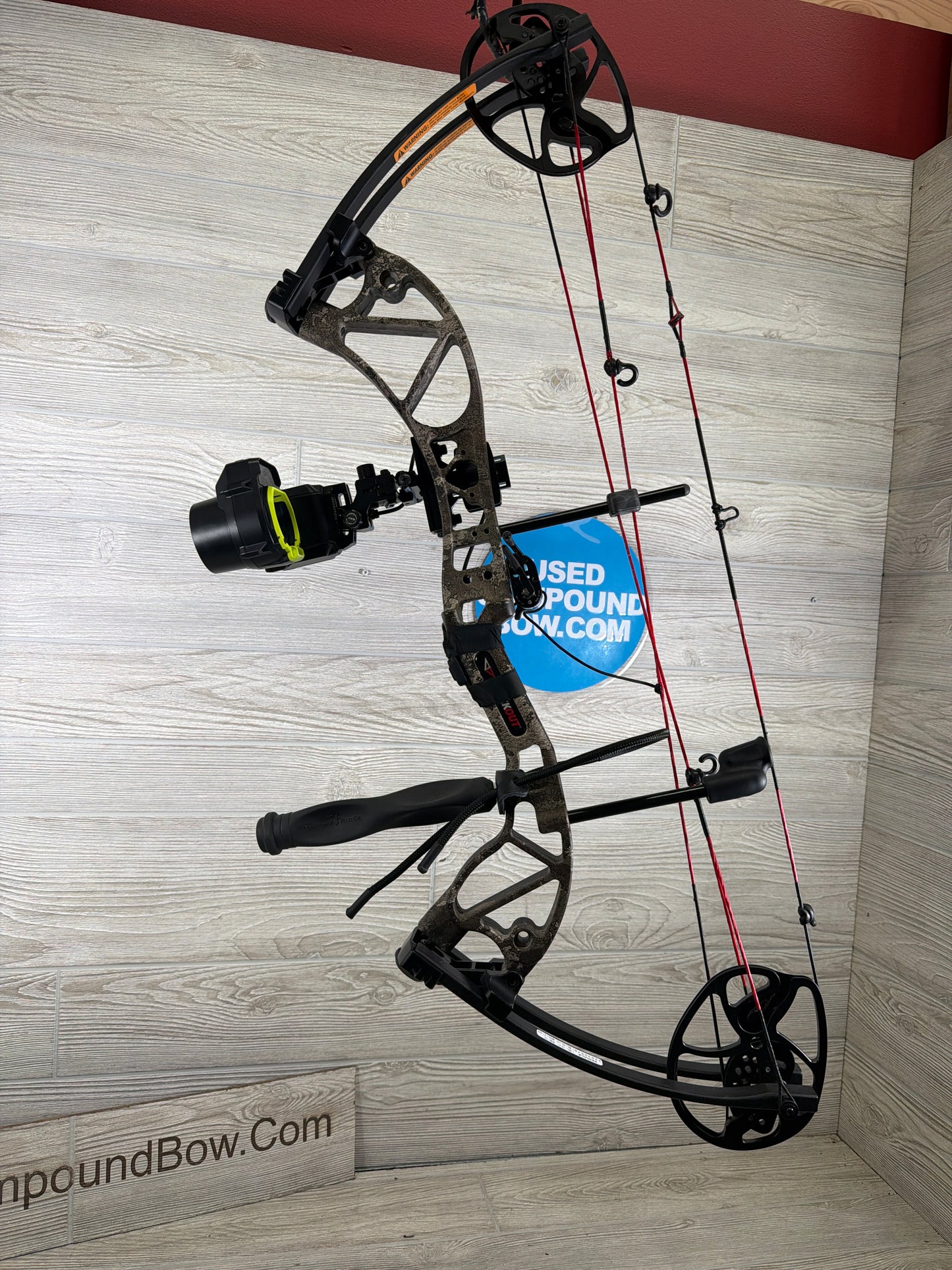 Used Blackout Intrigue XST 29" 70lb Bow/ Garmin A1i Pro