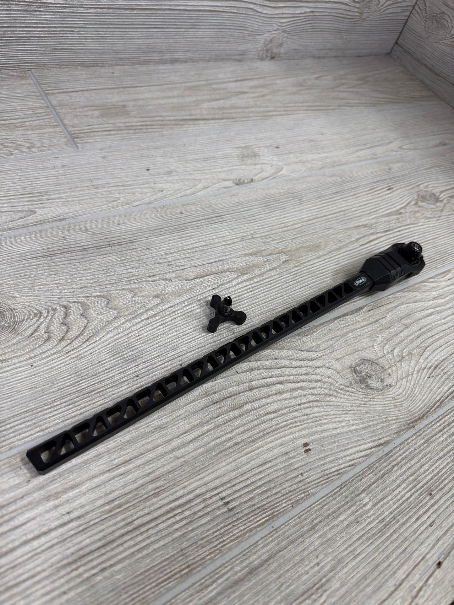 Used Mathews 12" Bridge-Lock Stabilizer Black