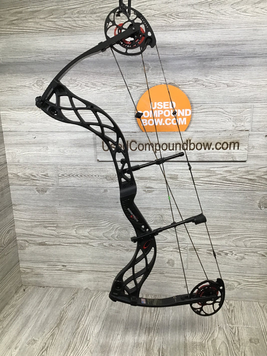 Bowtech Carbon Icon Right Handed 60-70# Black