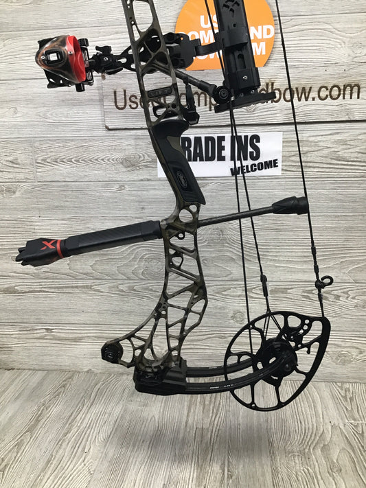 Used Mathews Lift X 29.5 Right Hand Bottomlands riser/Black limbs 28.5/65# Pkg