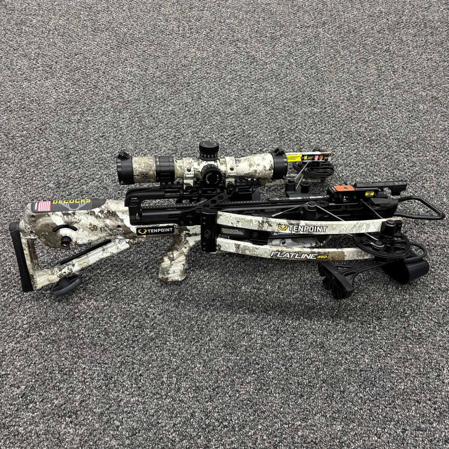 Used Tenpoint Flatline 460 Crossbow Package with Halo Soft Case and Axis Tripod