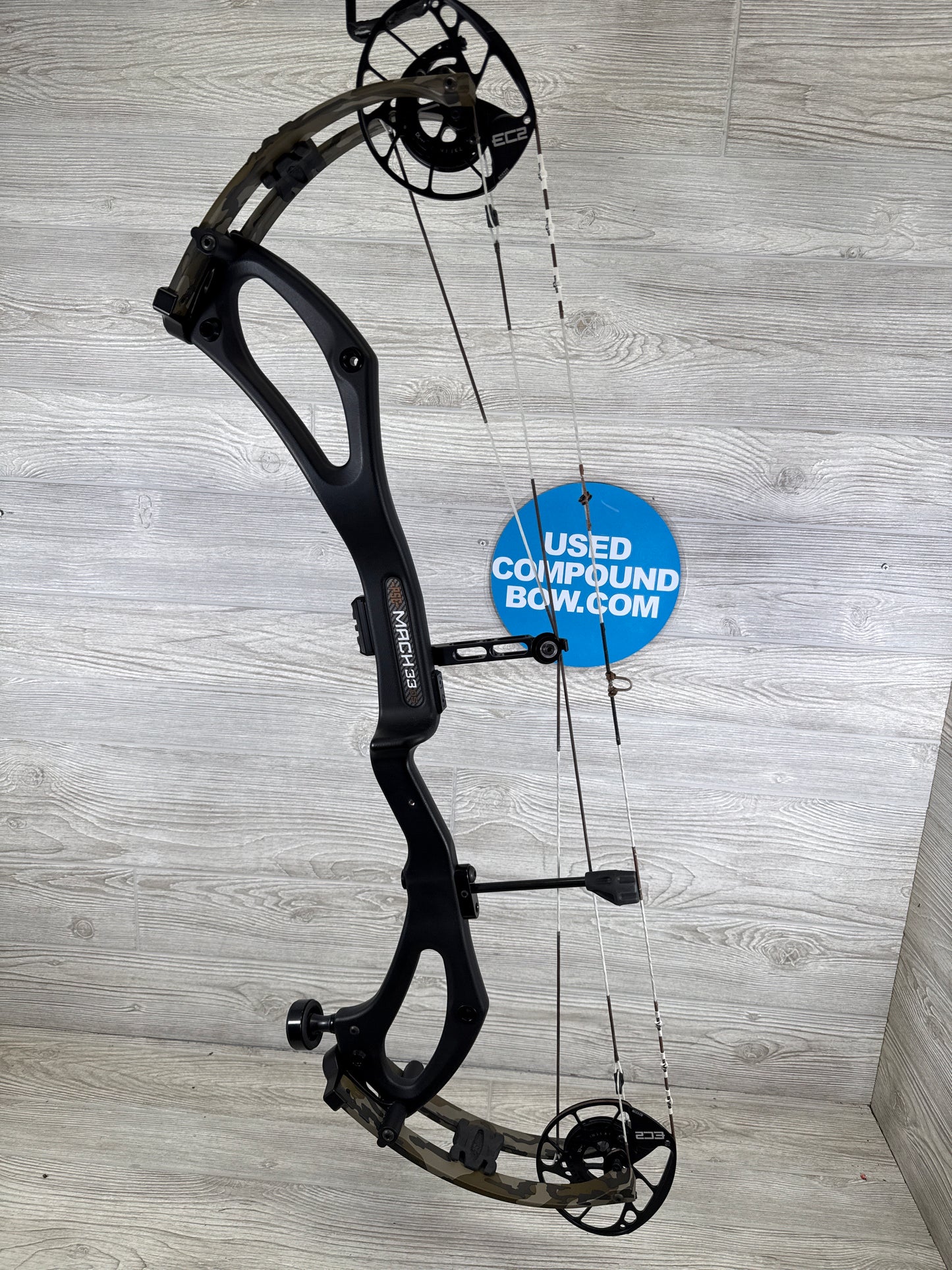 Used PSE Mach 33 DS ec2 25.5-31" 60-70lb Right Hand Black riser mossy oak limbs