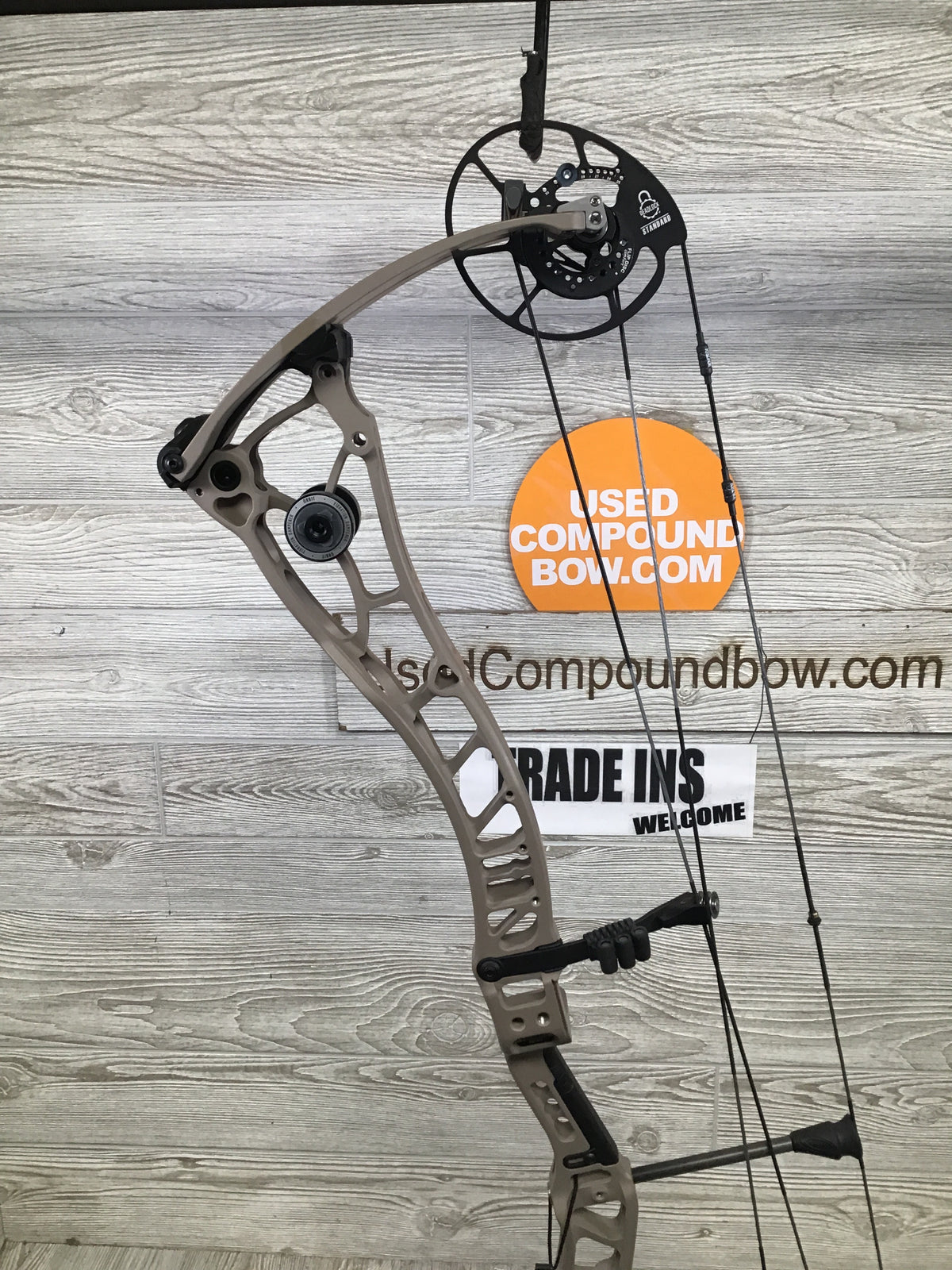 Bowtech Proven 34 Sandstone Medium Cam Left Handed 25-30" 60-70lbs