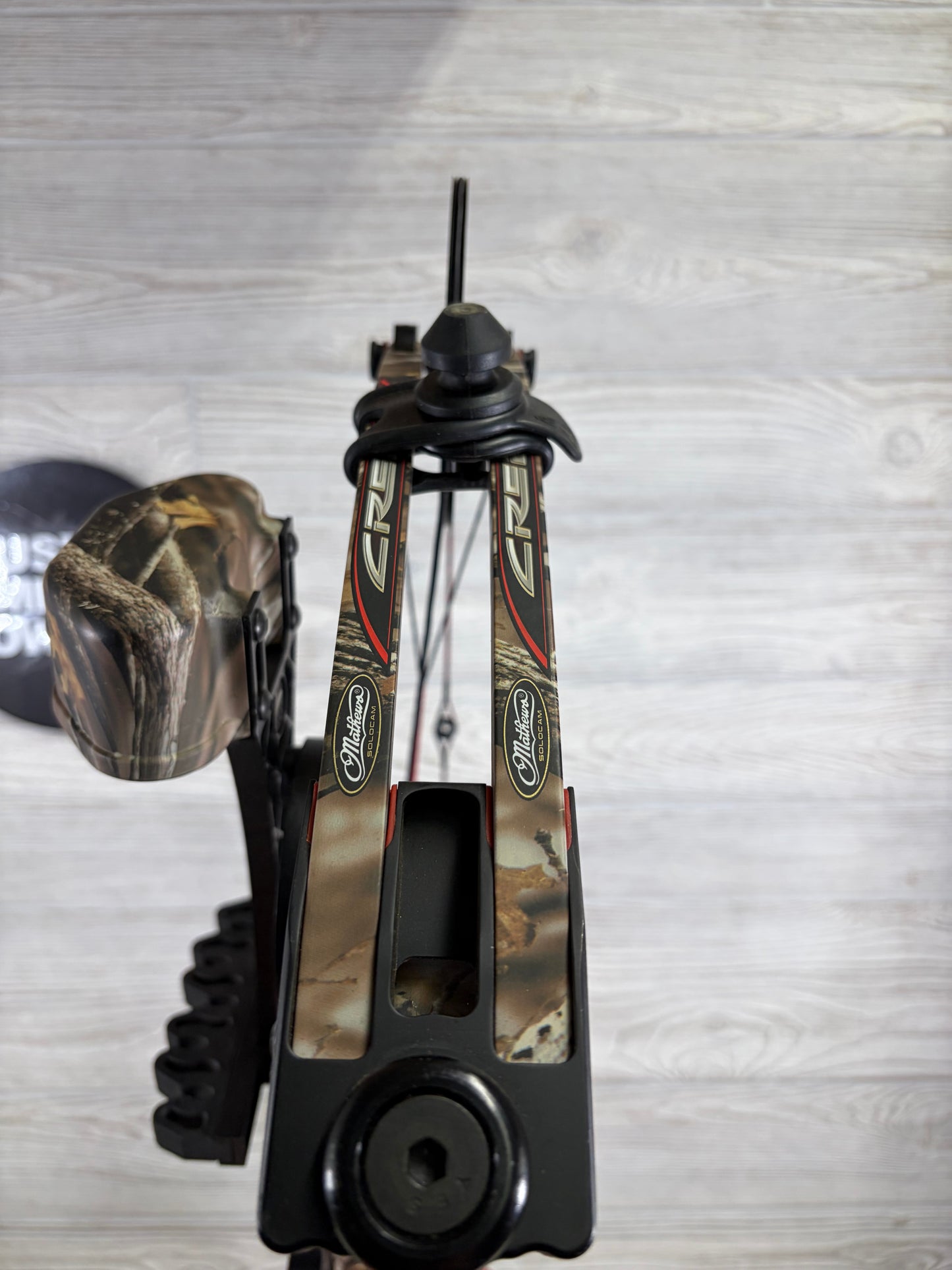 Used Mathews Creed 29" 60-70lb RH Bow Package