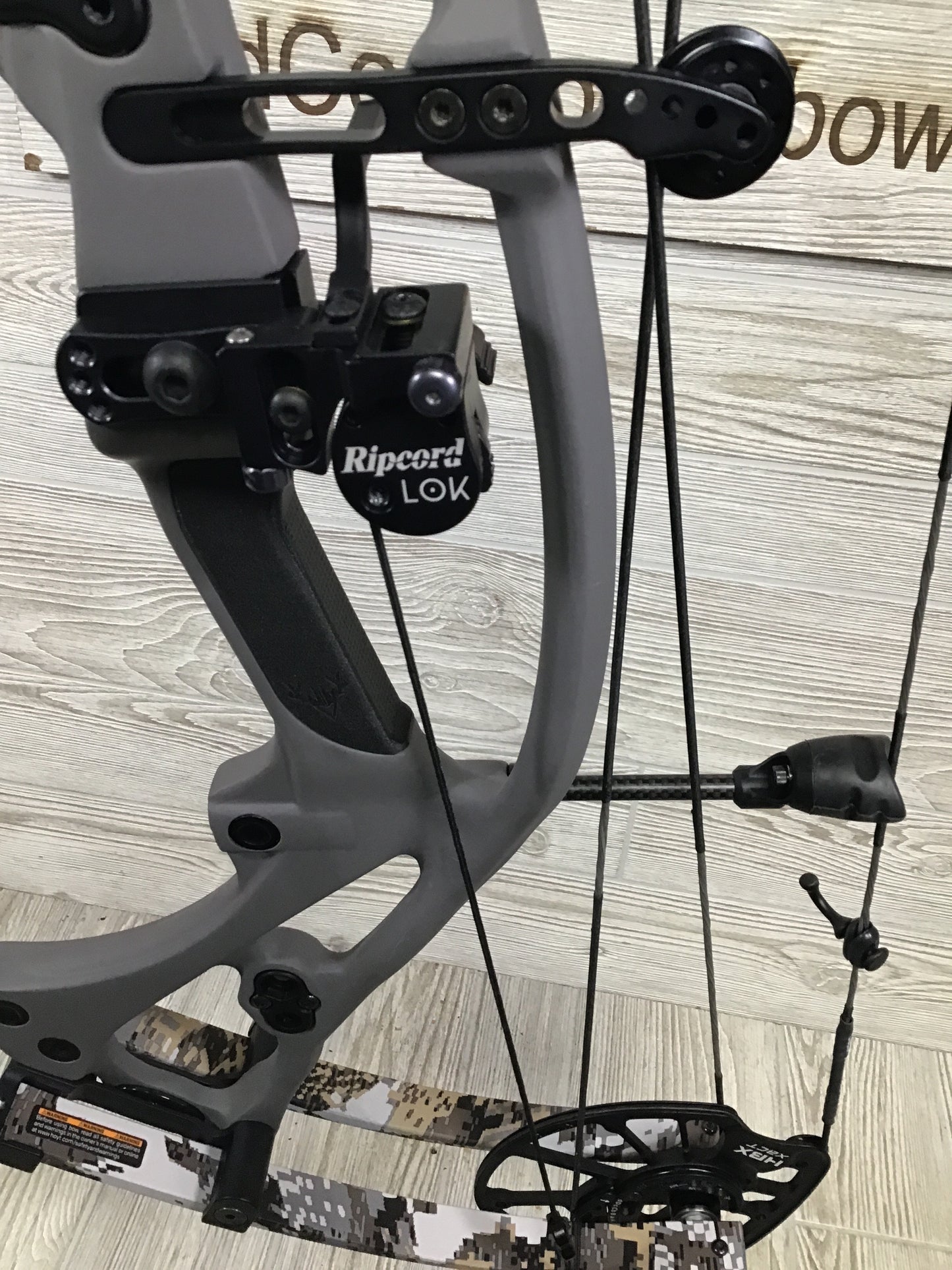 Hoyt RX-8 Left Handed Custom 40-50 lb Tombstone Riser - Elevated 2 Limbs Package