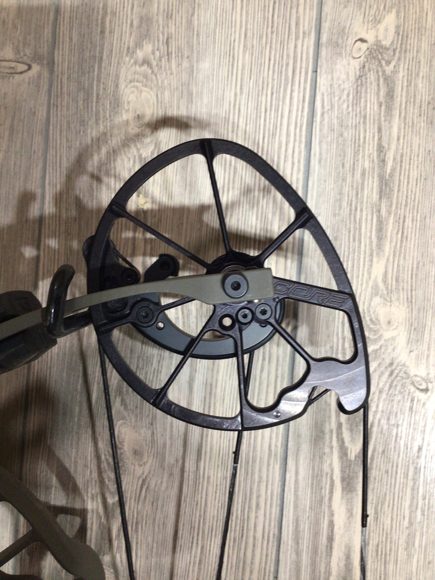 Prime Form 30 60-70# Mossy Oak Bottomland 29"