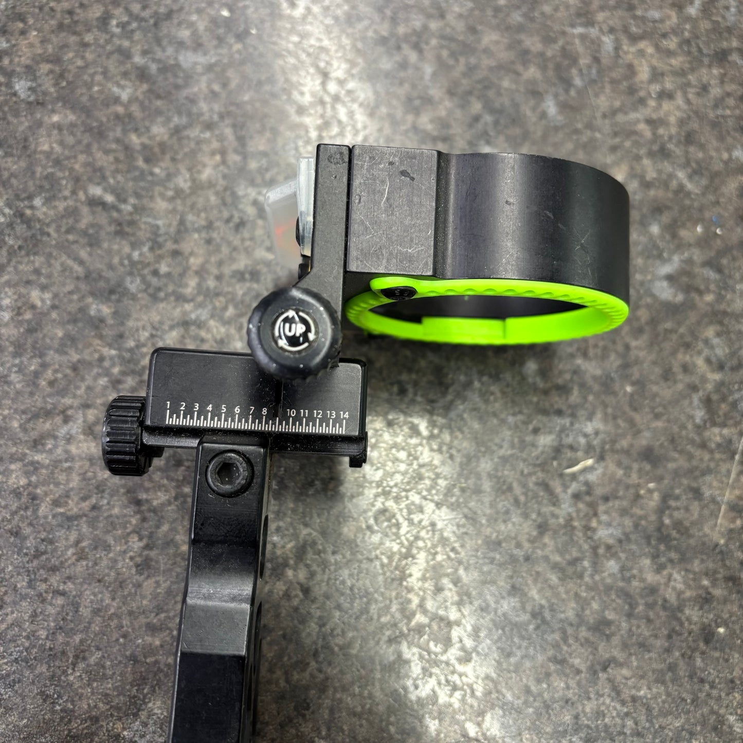 Used Black Gold Widow Maker 5 pin RH sight