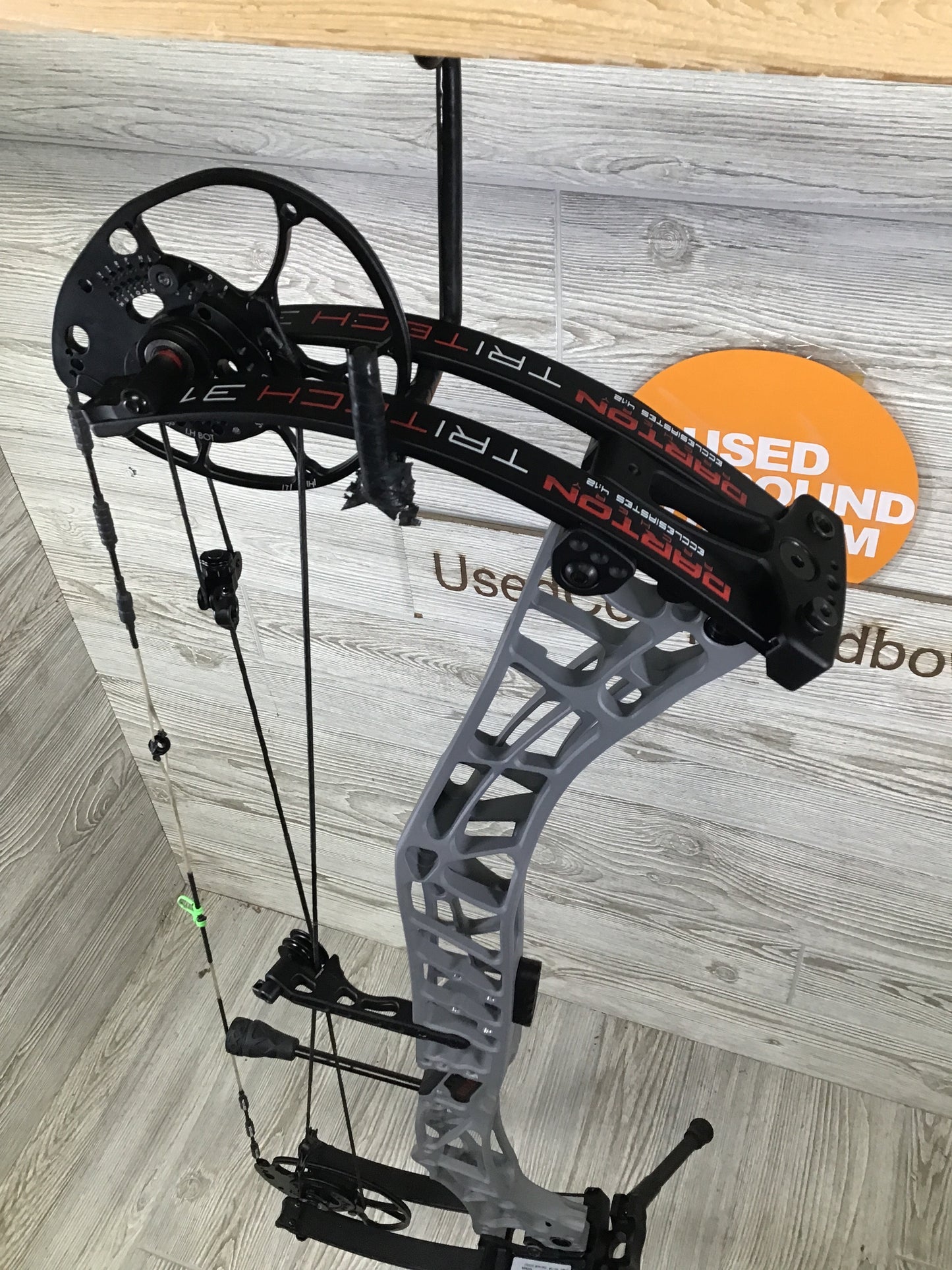 Used Darton Tritech 31 Right Handed Stone Grey W/ Limb Legs