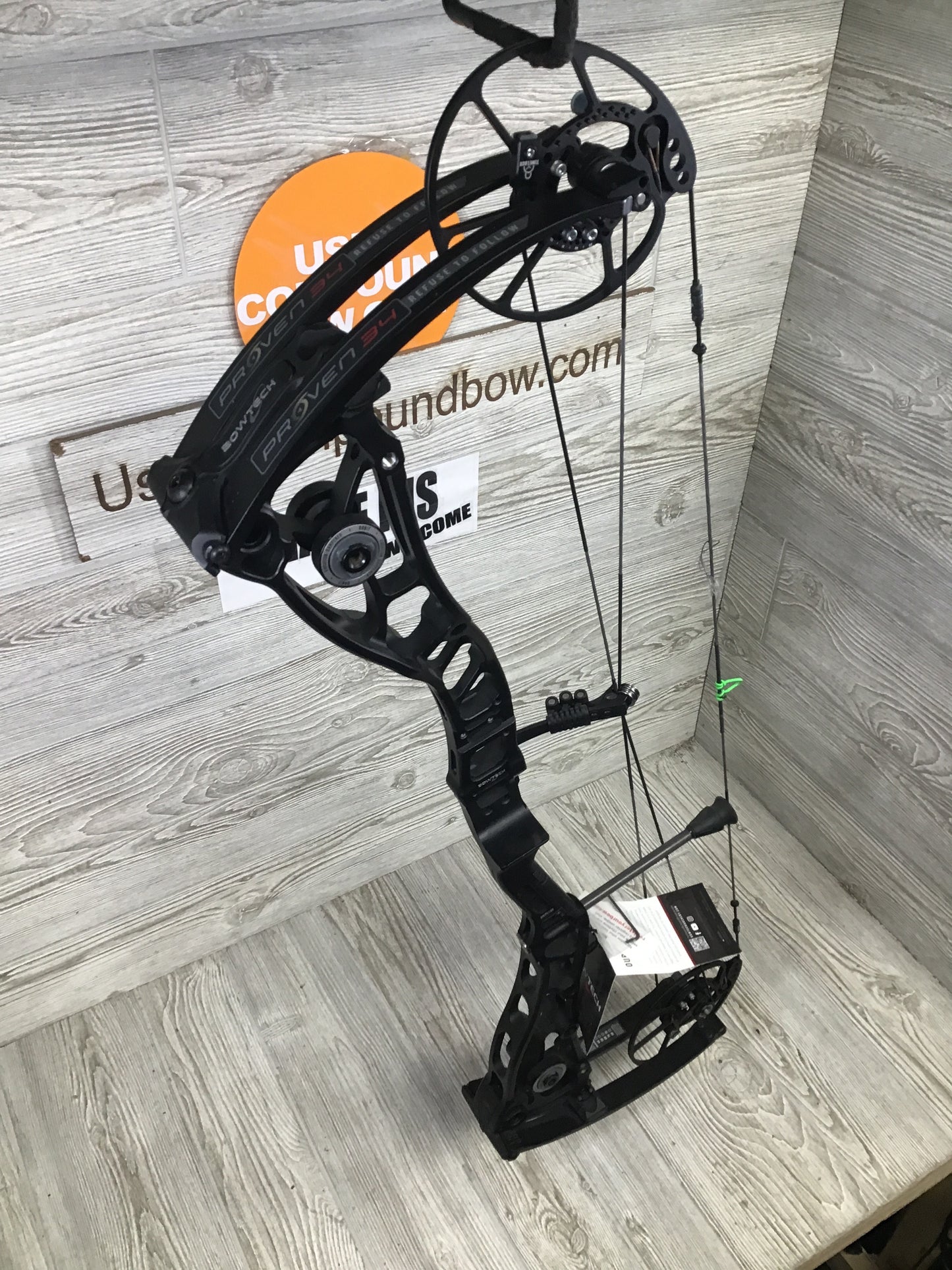 Bowtech Proven 34 LD RH Black 60-70#