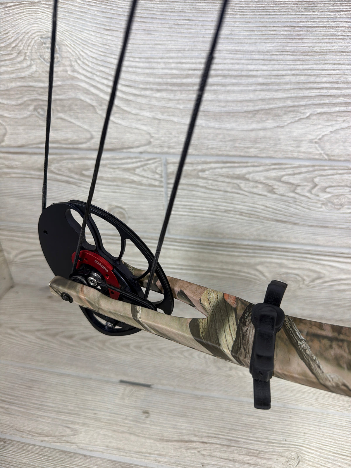 Used PSE Stinger 3G 29.5" 70lb Right Hand Bow Pkg
