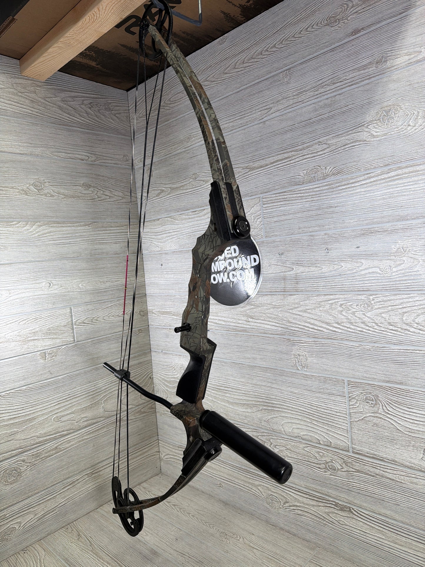 Genesis RH Camo W/ Stabilizer