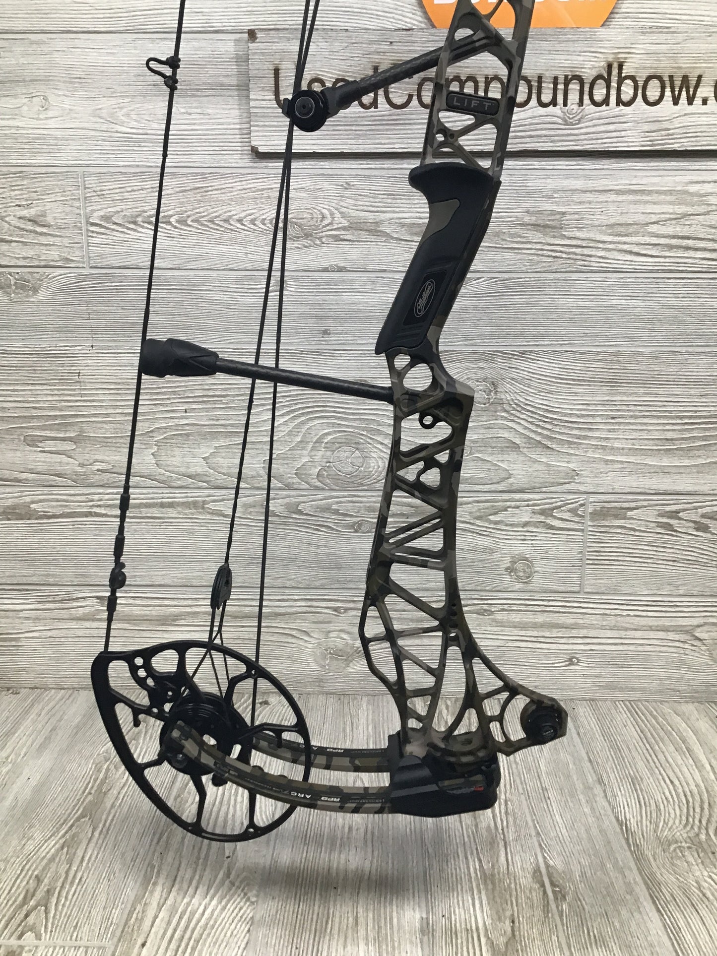 Used Mathews Lift X 33 Bottomlands Left Hand 31/80