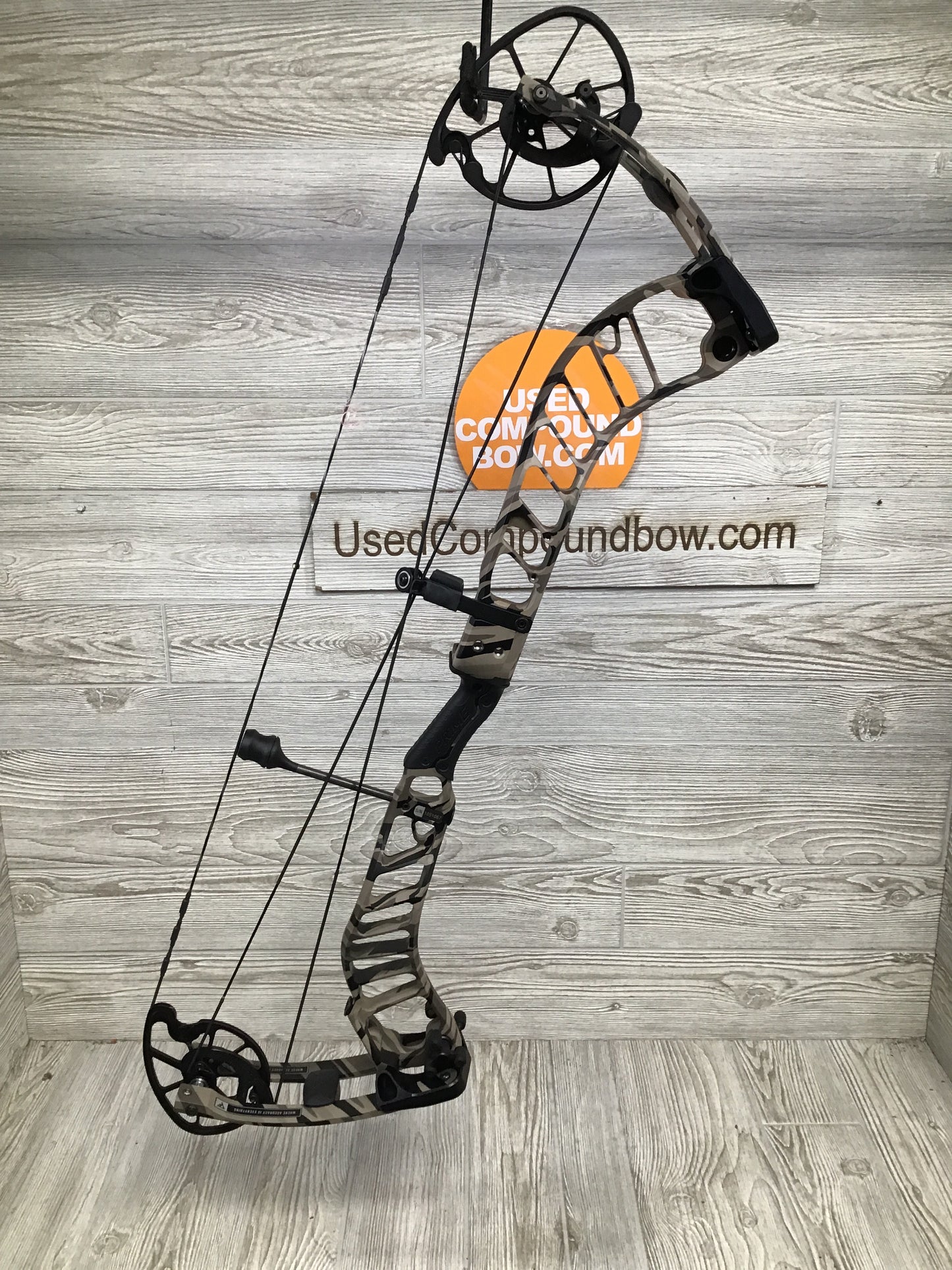 Brand New Prime Revex 4 Right handed 29/70# Ridge Rock Scar
