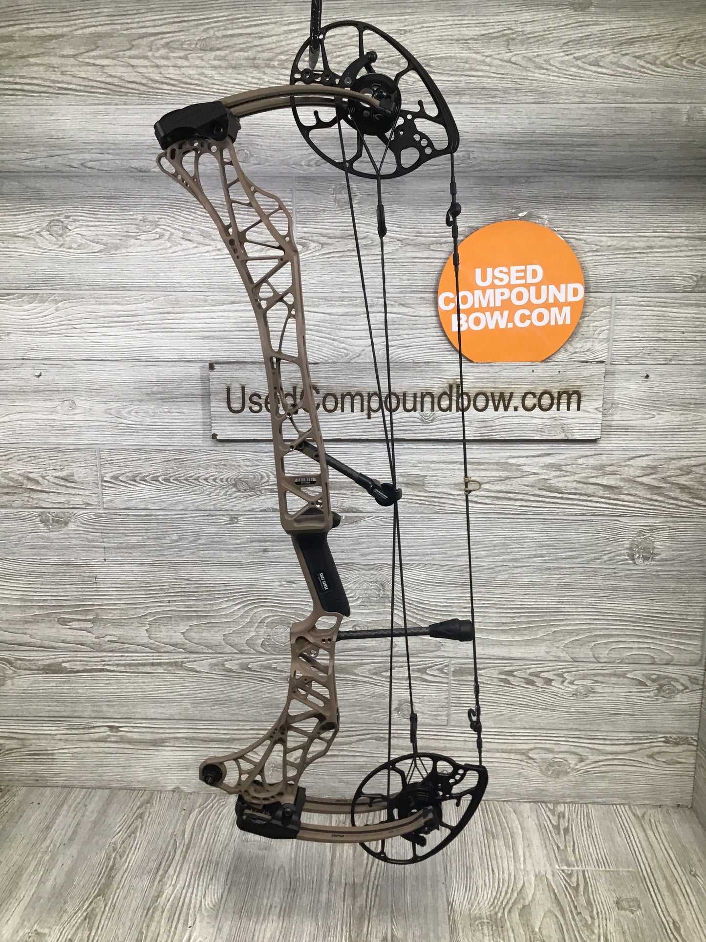 Used Mathews Lift 29.5 Left Hand Earth 28/70
