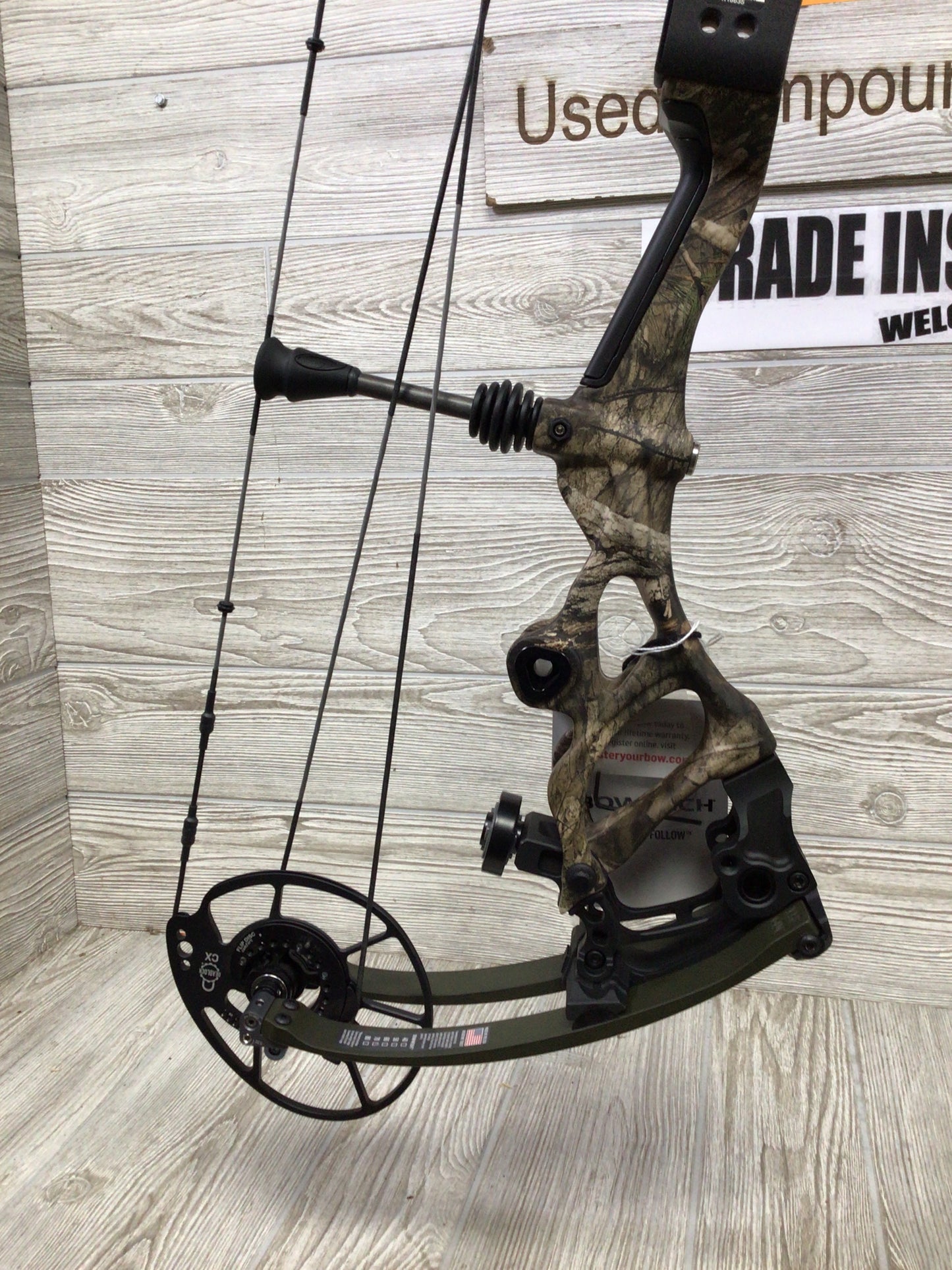 Bowtech Carbon One X 60-70# Right Hand Mossy Oak riser/ OD green limbs